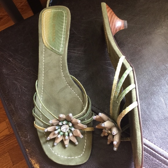 enzo angiolini kitten heels